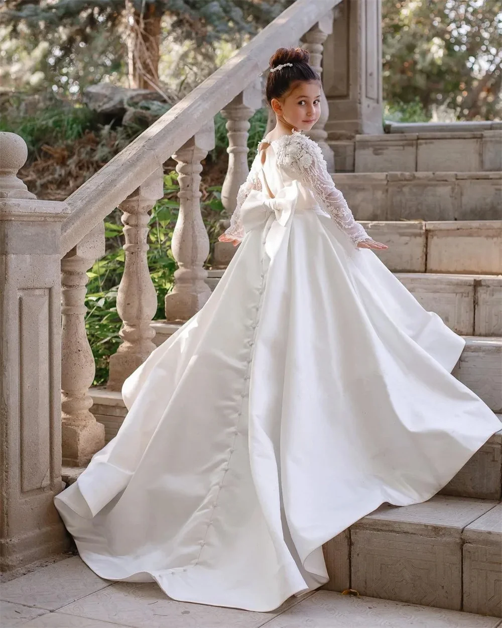 

Customized Satin Flower Girl Dresses For Wedding 3D Flowers Full Sleeves Elegant Princess First Communion Birthday Party Gown