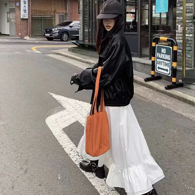 2024 Nieuwe Nylon Schoudertas Trendy Casual Veelzijdige Draagtassen Voor Dames Gestreepte Vouwen Effen Kleur Zomer Handtassen