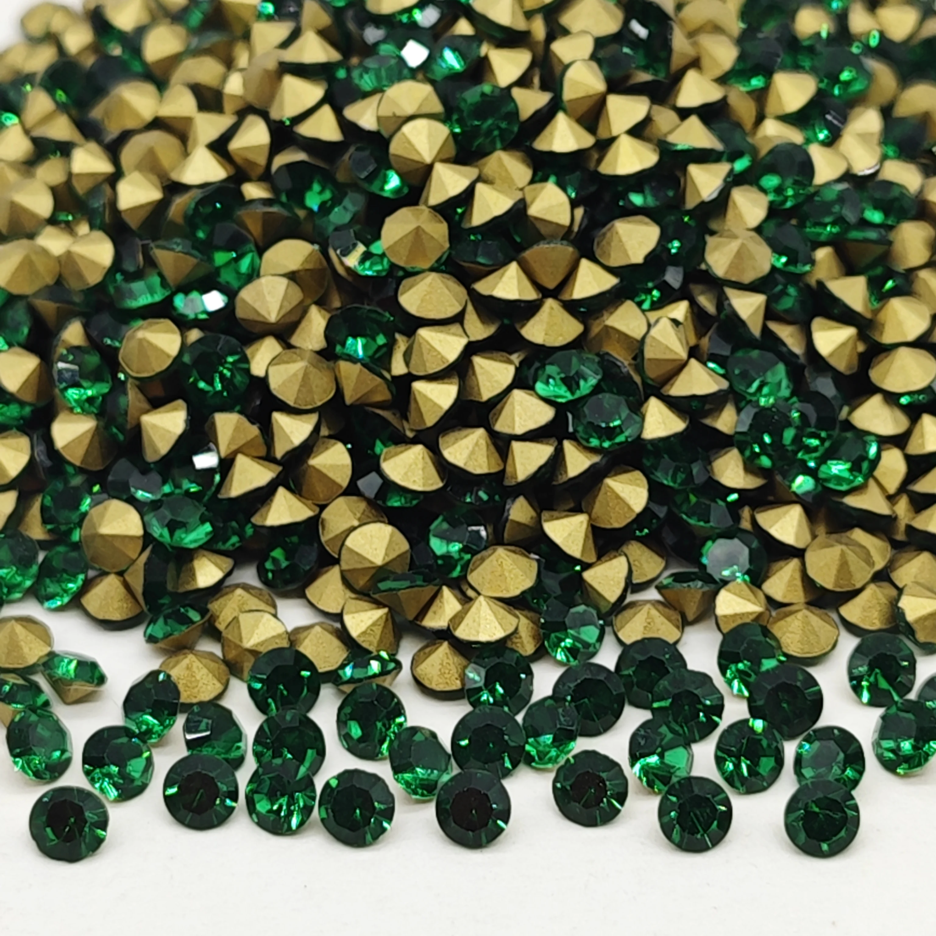 1440Pcs/Package Golden Bottom Pointback Glass Rhinestones Lt.Peridot/Peocock Green/Emerald SS4-SS20 Loose For Nail Art Clothing