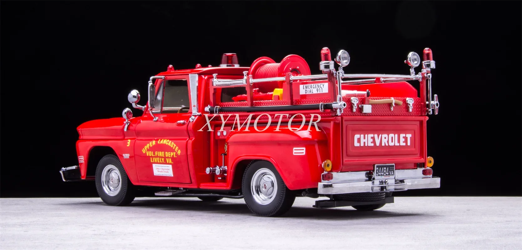 Sunstar 1/18 For Chevrolet C-20 1965 fire engine truck Metal Diecast Model Car Red Toys Gifts Hobby Display Ornaments Collection