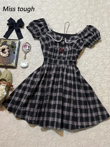 Vestido a cuadros de estilo Preppy para mujer, pantalón corto informal Vintage de manga corta con cuello cuadrado, corte en A, vestido de encaje elegante de verano, novedad de 2025