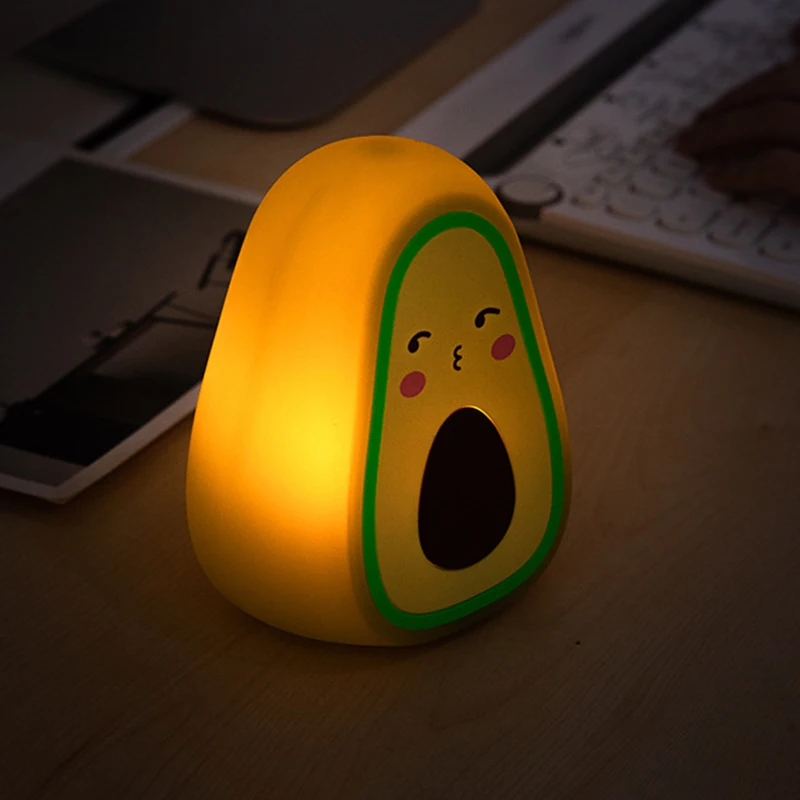 Led Avocado Siliconen Lamp Nachtlampjes Schattige Cartoon Kinderen Fruit Kleur Siliconen Omgevingslicht Slaapkamer Licht Usb Opladen Touch