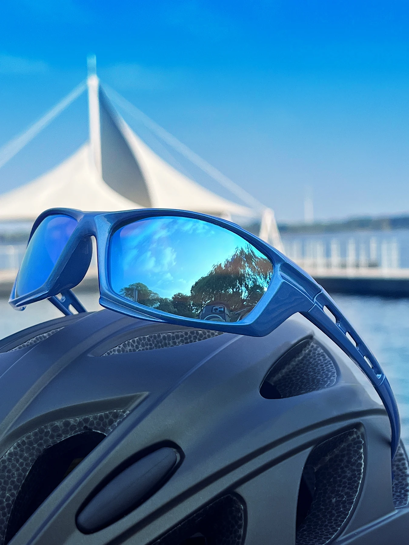 AliExpress LOISRUBY Polarized Sunglasses Sports Bike MTB Cycling Eyewear Men Women Classic Windproof Goggles for Bicycle Fishing without Box