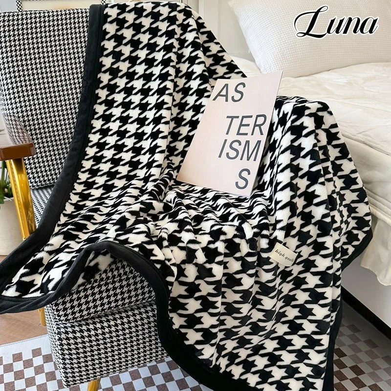 

Retro Plaid Flannel Throw Blanket Home Decor Soft Coral Velvet Nap Thin Blankets for Beds Warm Office Sofa Cover Bedspread Gift