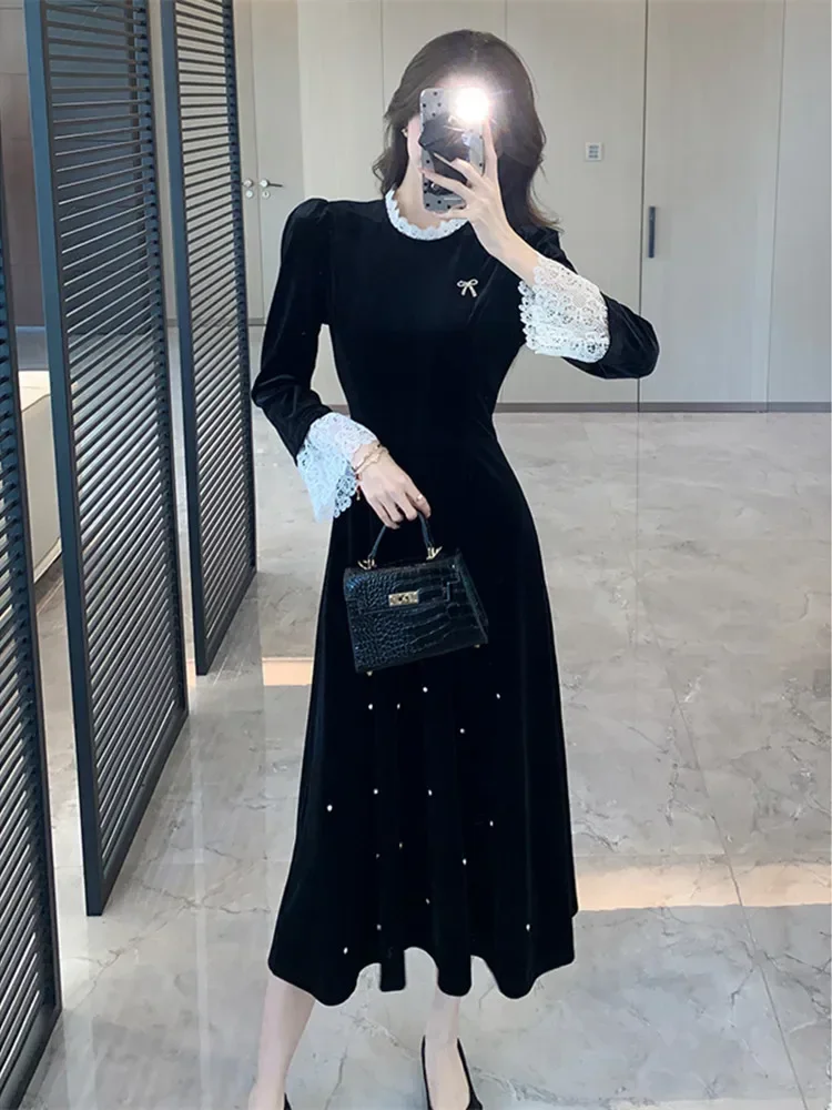 Autumn Elegant Dresses for Women Black Retro Long Sleeves Dress Feminine Flare Sleeve Lace O-neck Nail Bead Fashion Velvet Dress