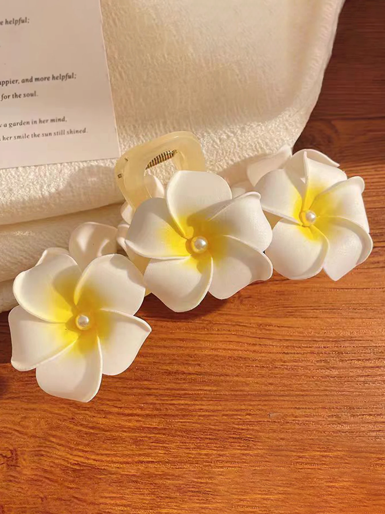 1Pcs Hawaiian White Plumeria Flower Foam Hair Claw Clips for Women Thin Thick Curly Hair,Big Banana Clips,Strong Hold jaw clips