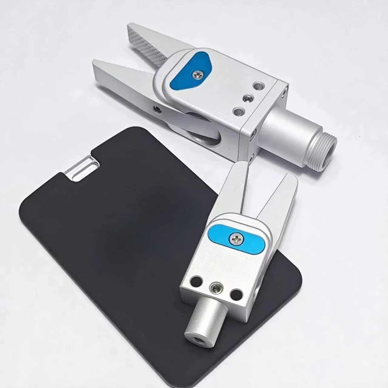 Pneumatic Sprue Gri…