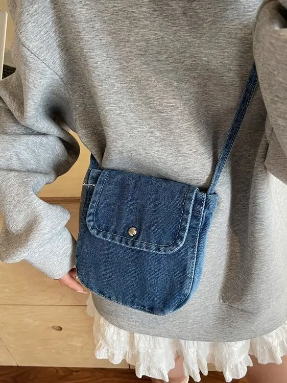 bolsa-transversal-de-denim-com-design-original-bolsa-casual-para-celular-feminina-bolsa-versatil-para-uso-diario-e-deslocam