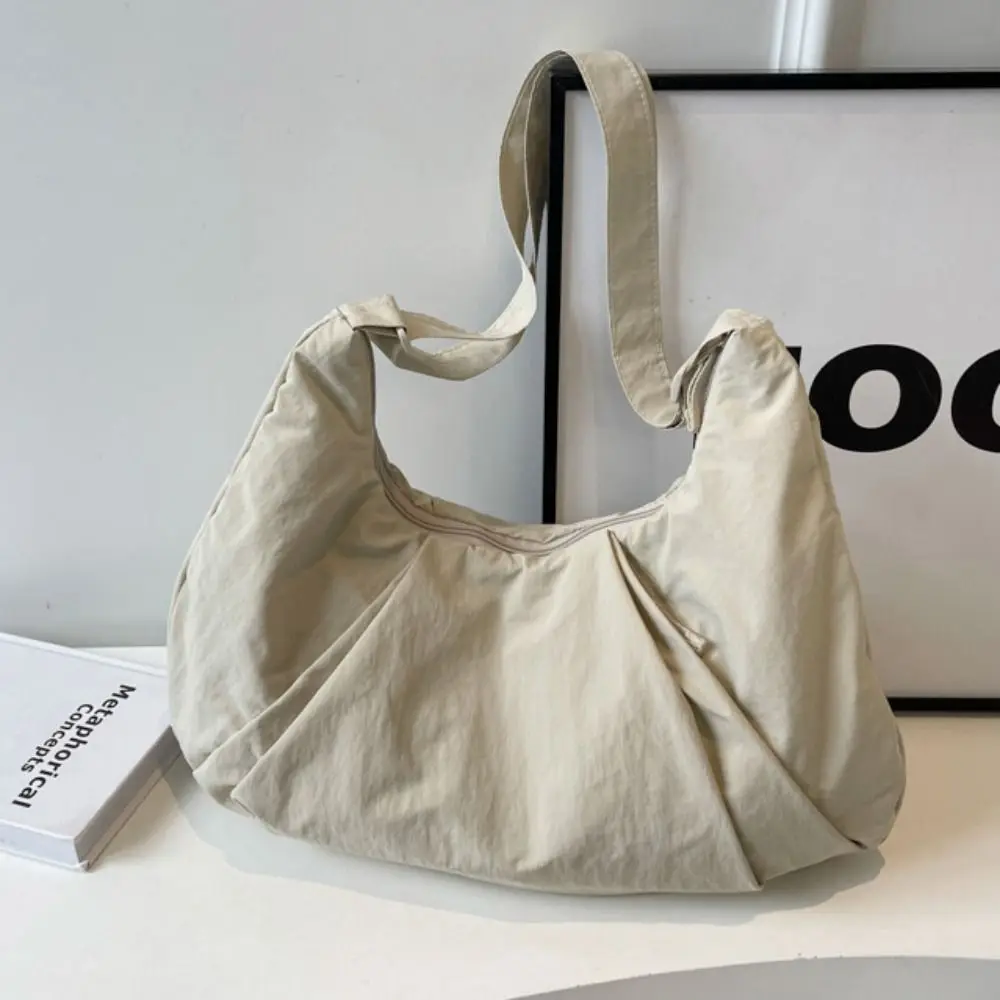 

Korean Style Nylon Shoulder Bag Tote Bag Large Capacity Casual Dumpling Bag Solid Color Fold Oxford Cloth Underarm Bag Girl Gift