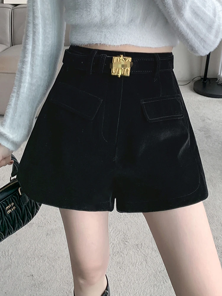 Black gold velvet wide leg pants women in autumn and winter slimming and high waisted A-line casual commuting shorts