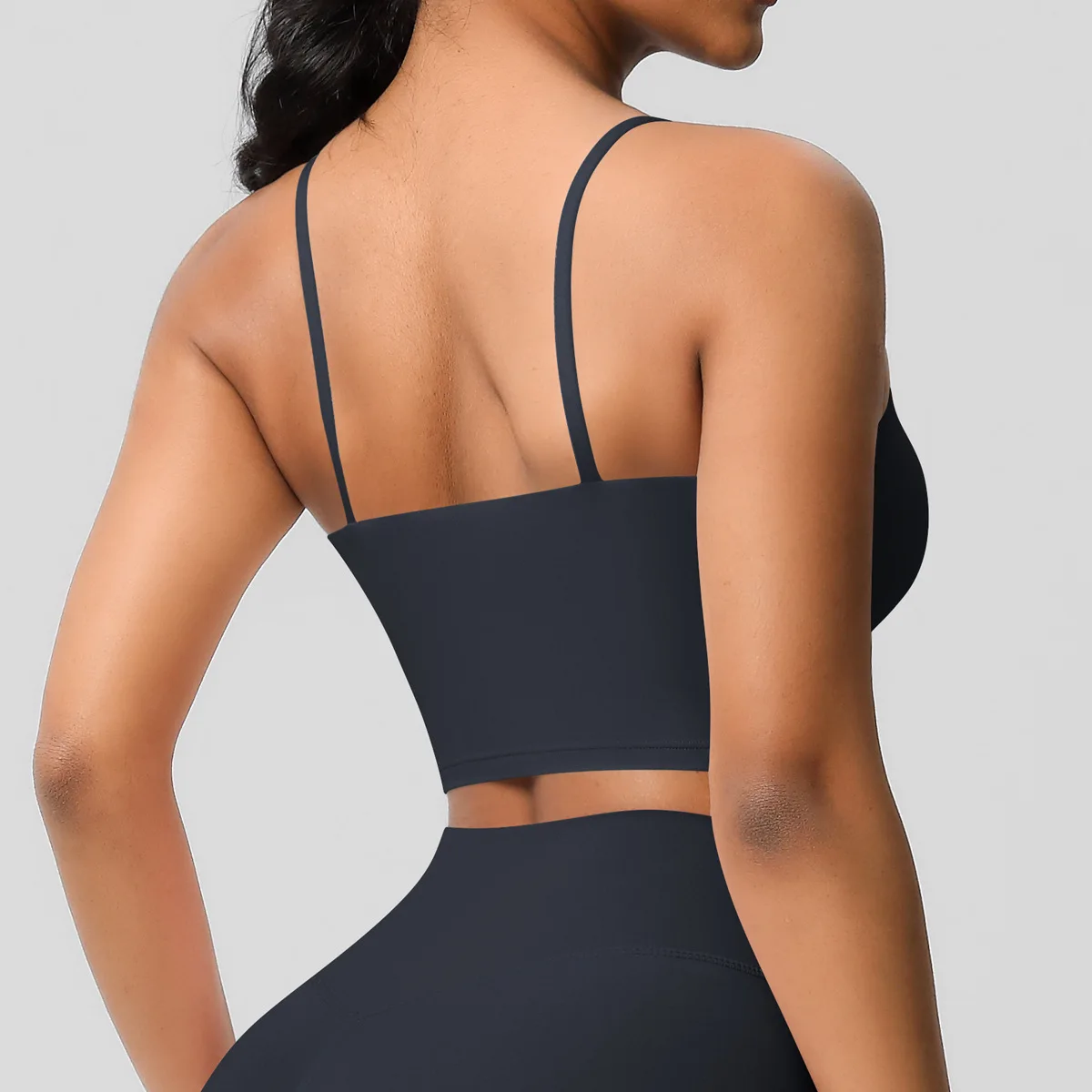 مجموعة اليوغا النسائية 2025 - حمالة صدر رياضية بدون خياطة وسراويل ضيقة عالية الخصر لصالة الألعاب الرياضية/البيلاتس |   سريع الجفاف (+3 ألوان) خصر عالي