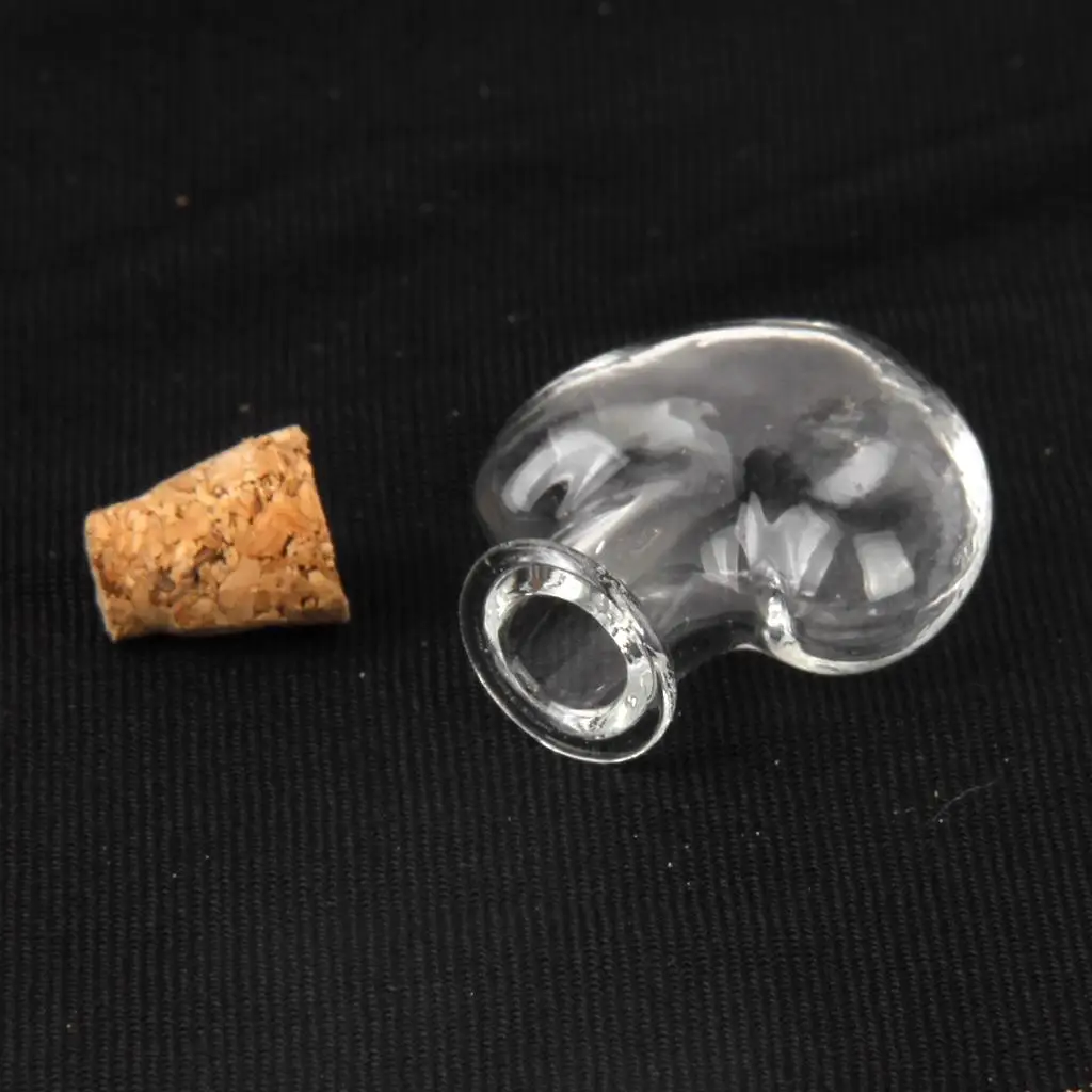 Clear Glass Cork Bottle Pendant Heart Shape Vial for Flower Petals Drift Bottles and Party Decor
