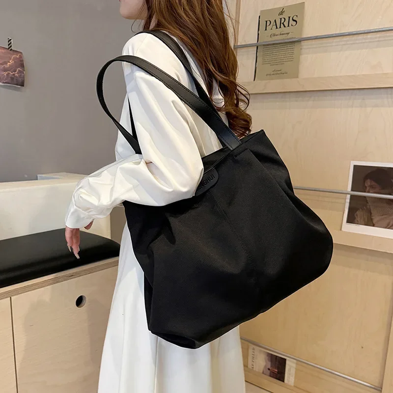 Autumn Classic Canvas Patchwork Large Shoulder Bag Women Pleated PU Strap Tote Bag Versatile College Students Handle Bag