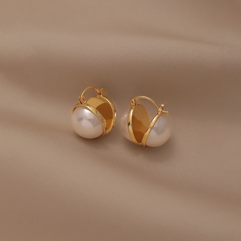 French Fashion Simple Light Luxury High Quality Pearl Earrings Gift Banquet Wedding Women Jewelry Earrings 2022