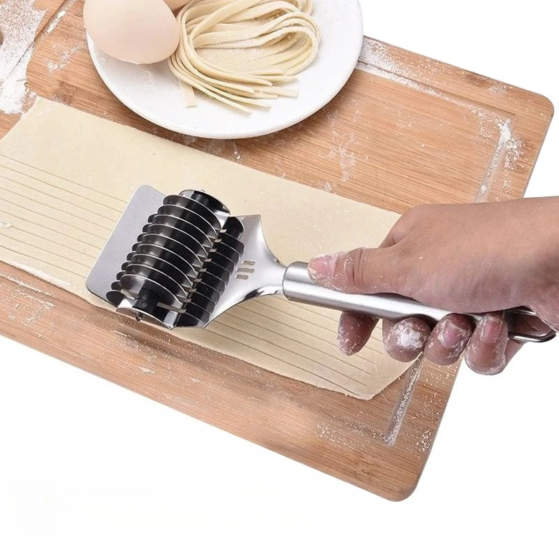 

Stainless Steel Dough Lattice Roller Cutter,Manual Multifunctional Noodle Shallot,Garlic Roller Cutter, Pizza Slicer, Baking Too