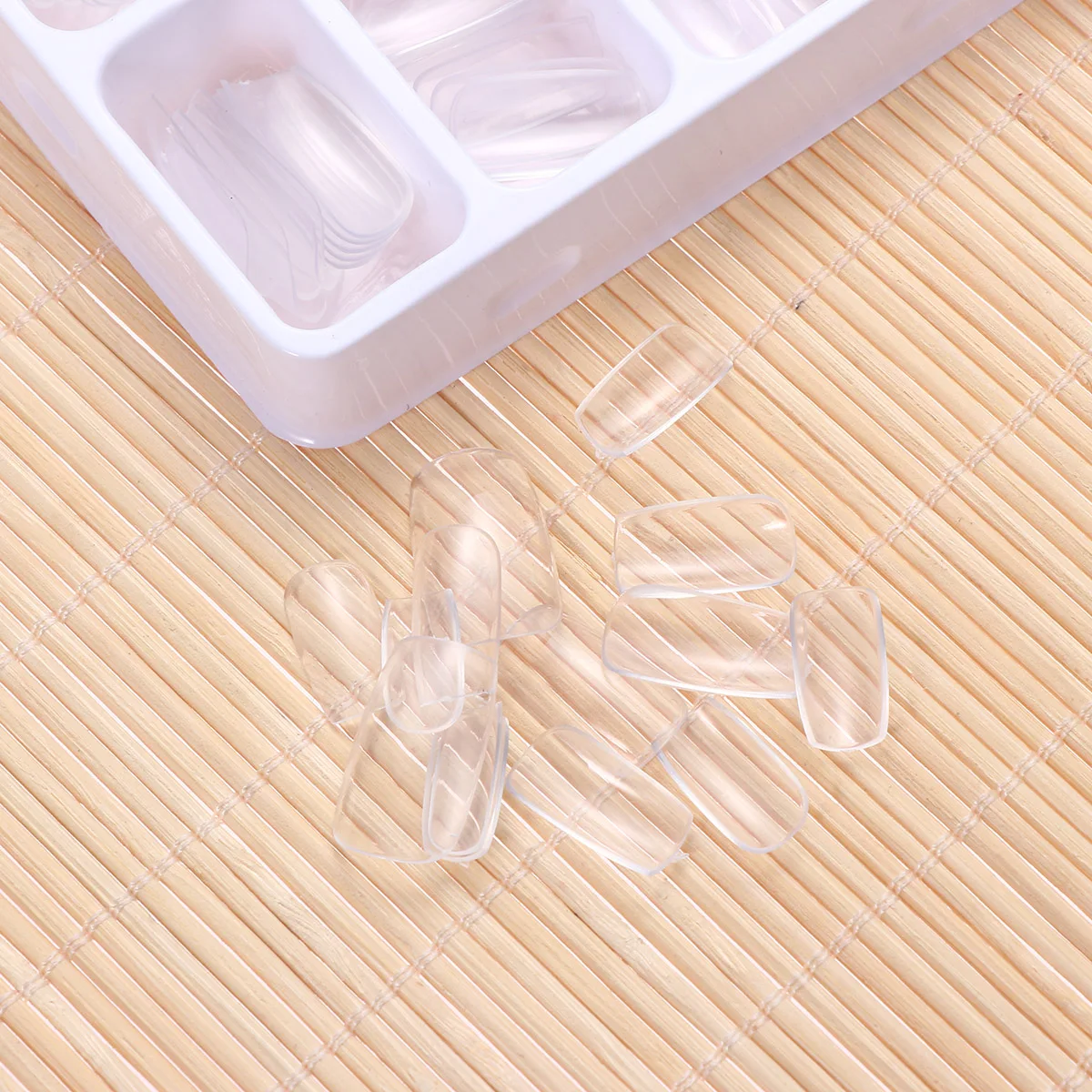

100PCS Artificial False Fake Nails Tips Nail Art Accessories Transparent Storage Case for Salon Wedding