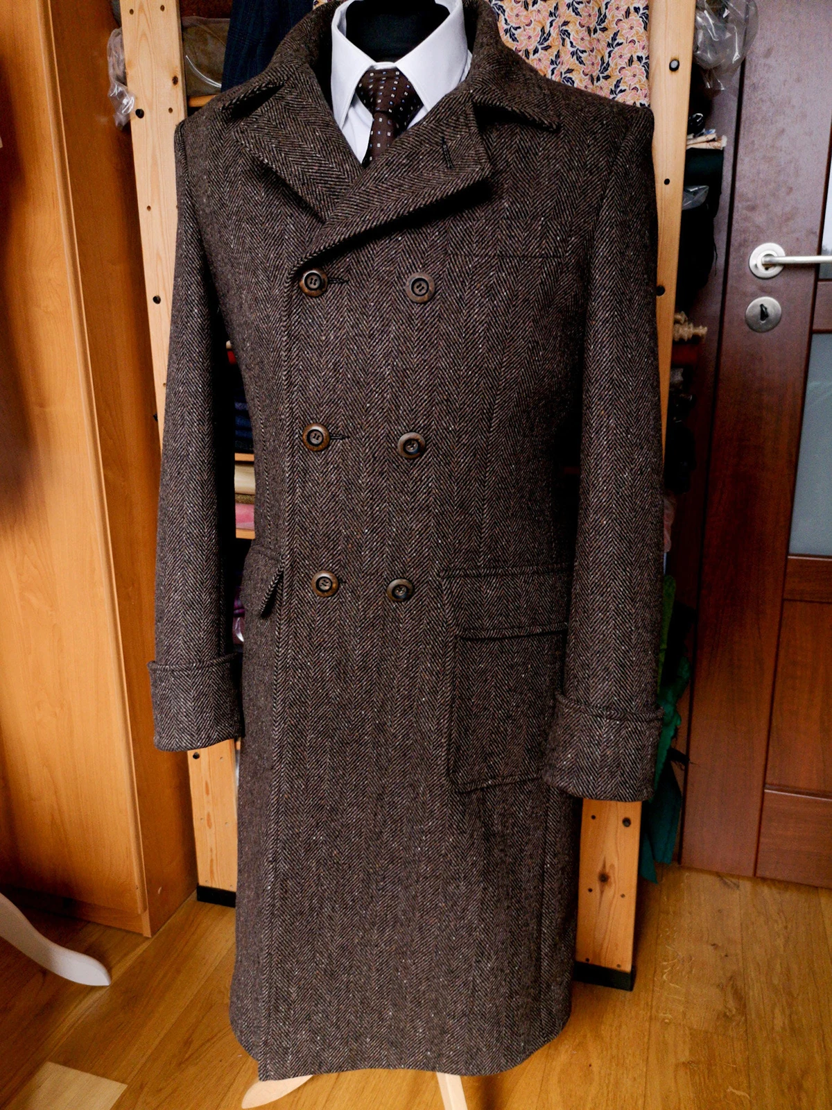 Herring Bone Men‘s Coat Double Breasted Wool Blend Vintage Warm Over Coat Formal Suit Tailored