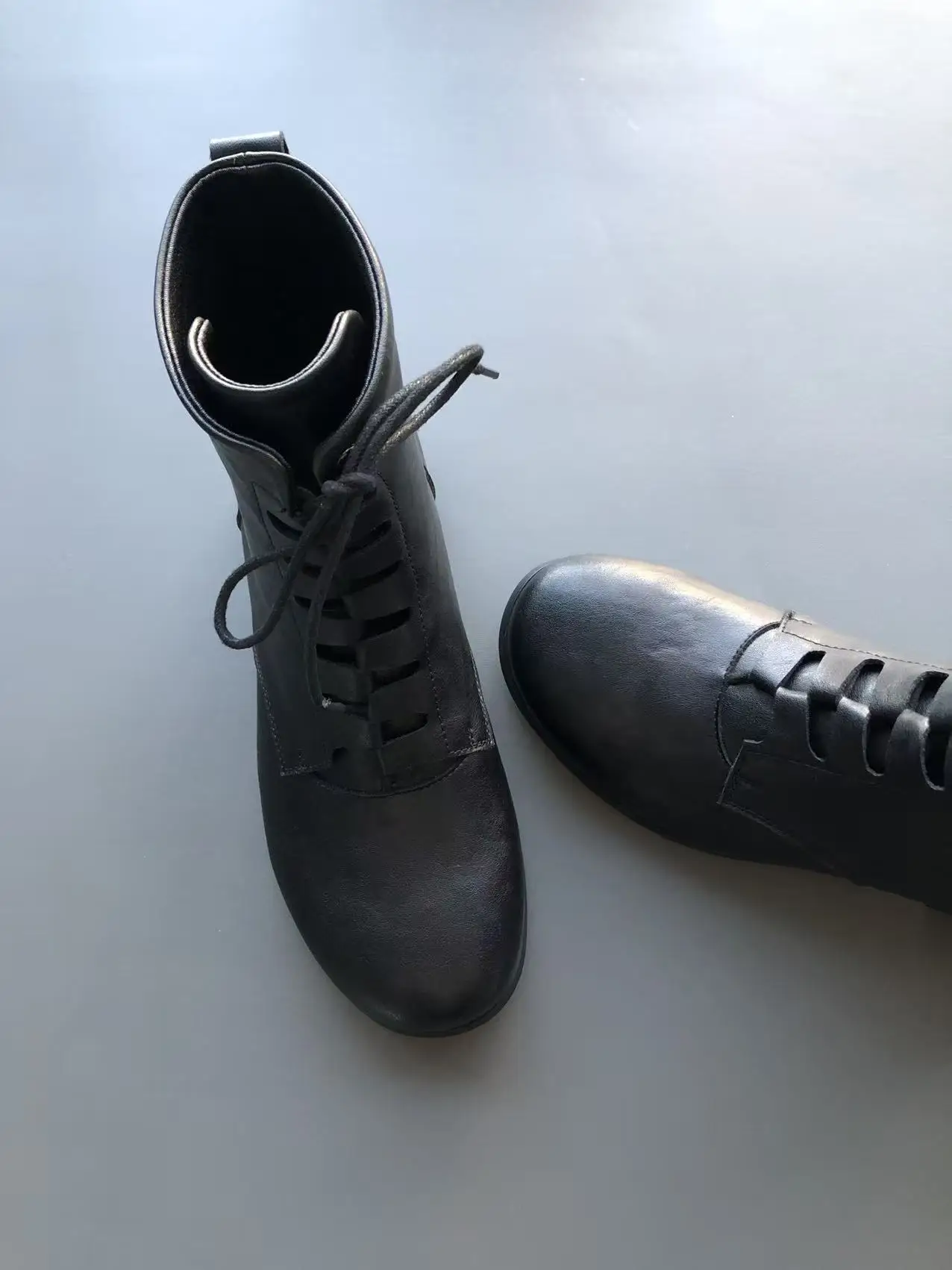 

Trendy round Toe High Top Boots Men's Thick Bottom Outdoor Work Boots British Style Winter Warm Low Heel Boots