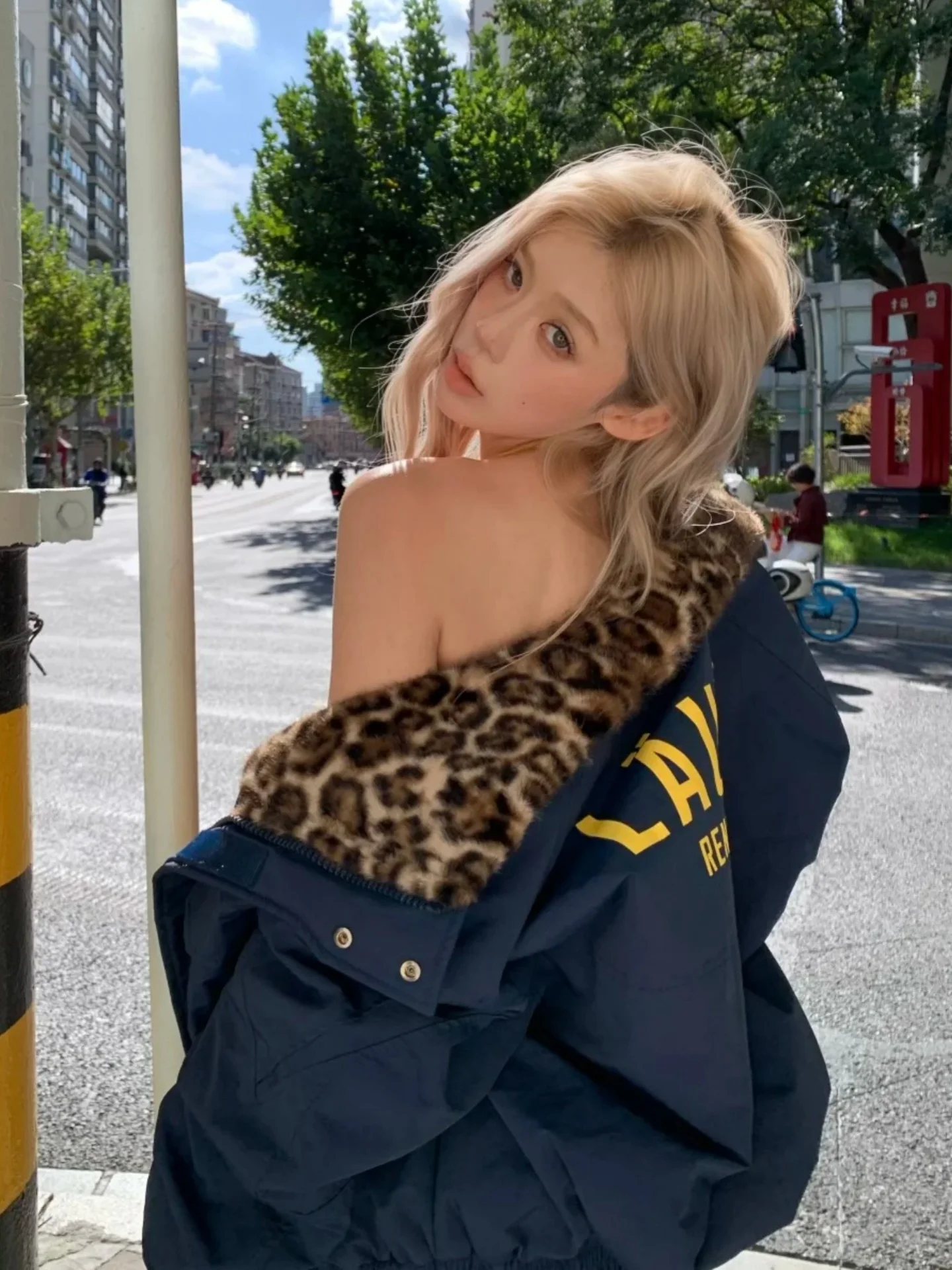 

ort Flight Jaet Denim Mountain Eagle Pattern down Cotton Jaet Men's Winter Workwear Casual Loose Fit Long Sve Zipper...