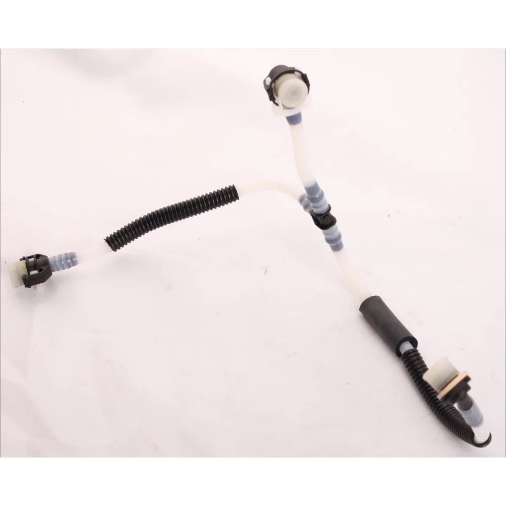 Picture 7: Zeroclearance A6110707632 Pump Way Fuel Pipe for Mercedes Benz Sprinter Diesel 2000 2001 2002 2003 2004 2005 2006  6110707632