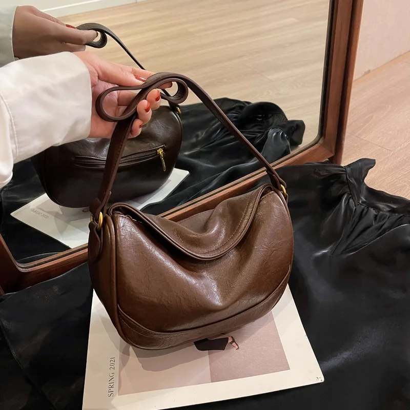 

New Casual Dumpling Large Capacity Fashion PU Texture Crossbody Korean Style Versatile Simple Shoulder Bag
