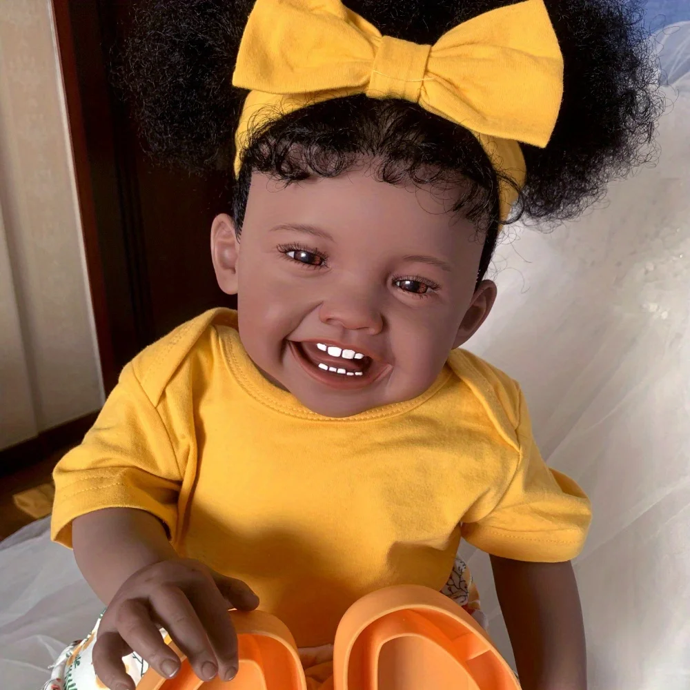 BZDOLL 60cm 24 Zoll Dunkelbraune Neugeborenen-Kleinkind-Puppe, Reborn-Babypuppe, Kunstpuppe mit Eingewachsenem Haar, Weihnachtsgeschenk