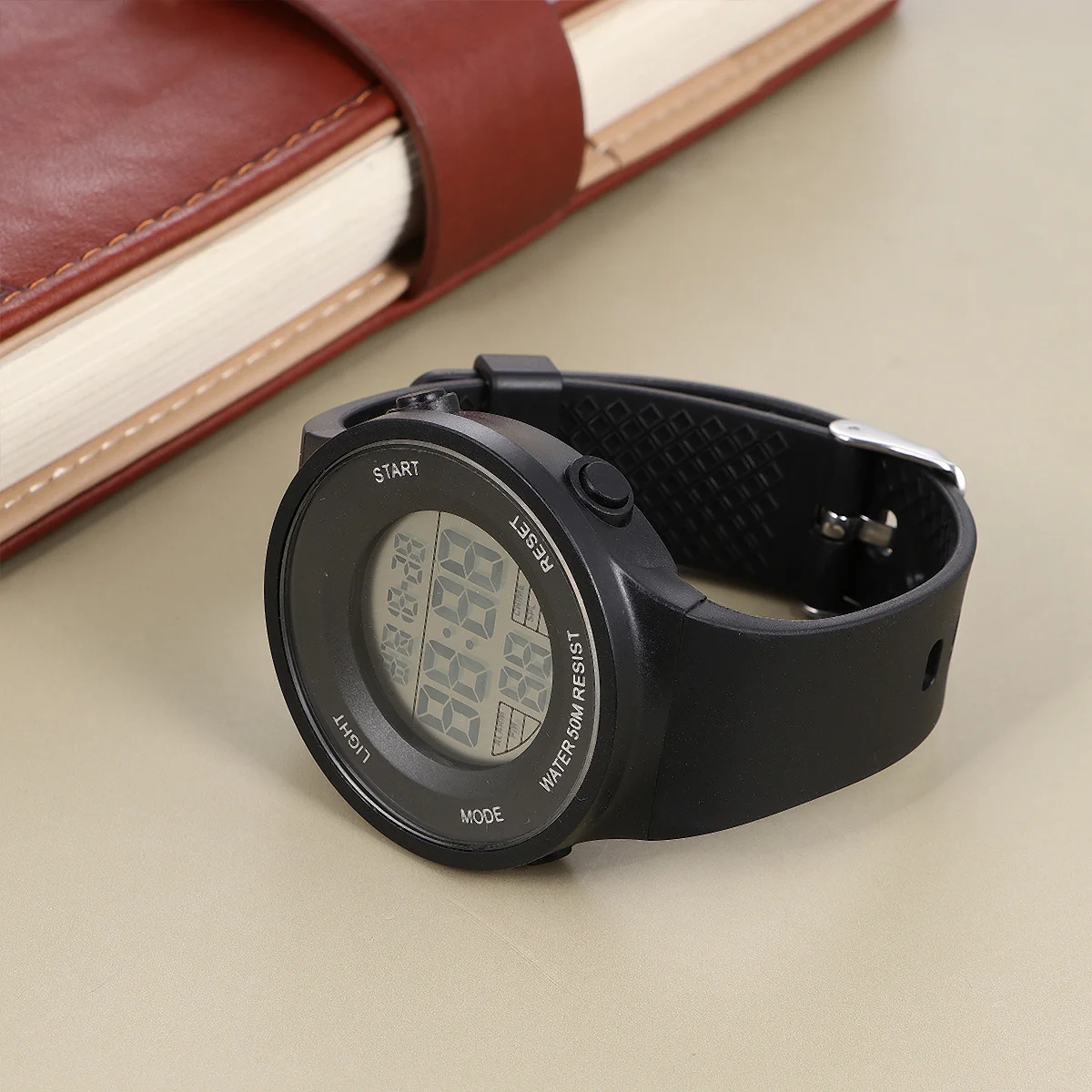1Pcs Luminous Watch Waterproof Electronic Wristwatch Stopwatch Alarm Week Display Suitable for Students Women