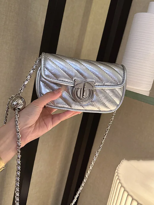 Silver luxury crowd bag, new trendy small fragrance, rhombic chain bag, versatile shoulder crossbody bag