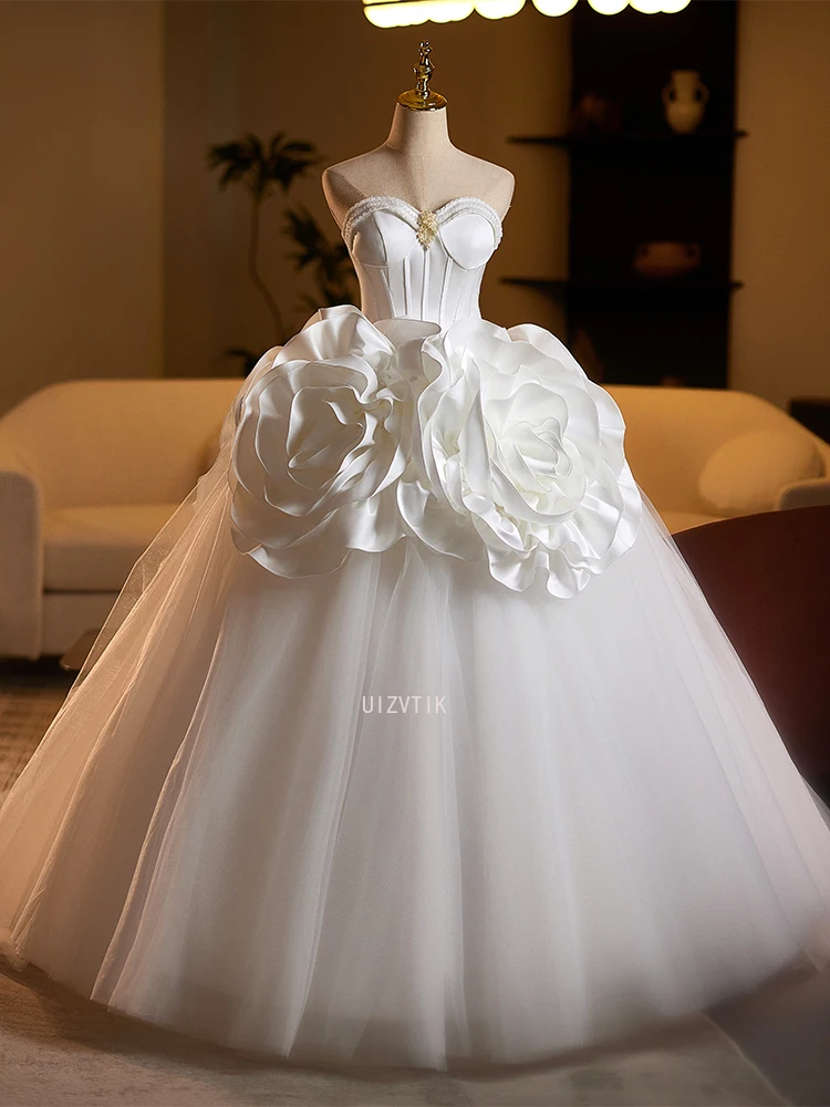 Abiti da sposa di fiori di lusso da donna senza maniche ricamati senza spalline Sweep Train Ball Gown Abiti da sposa principessa personalizzati