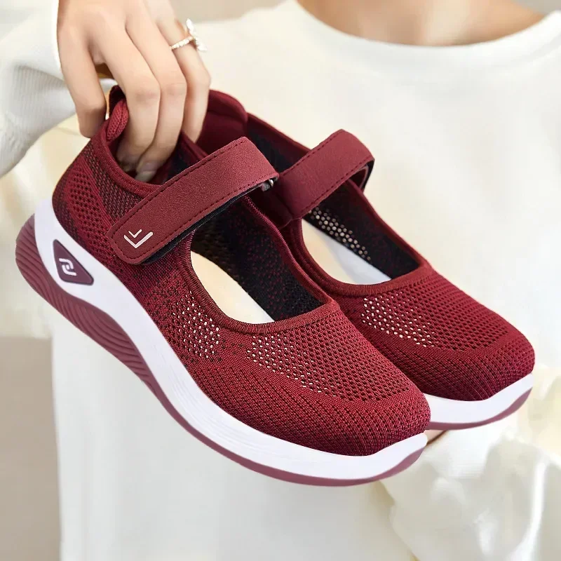 New Women's Casual Sports Shoes For WalkingTravelMiddle-aged And Elderly Outdoor Shoes Lightweight And Comfortable Fla