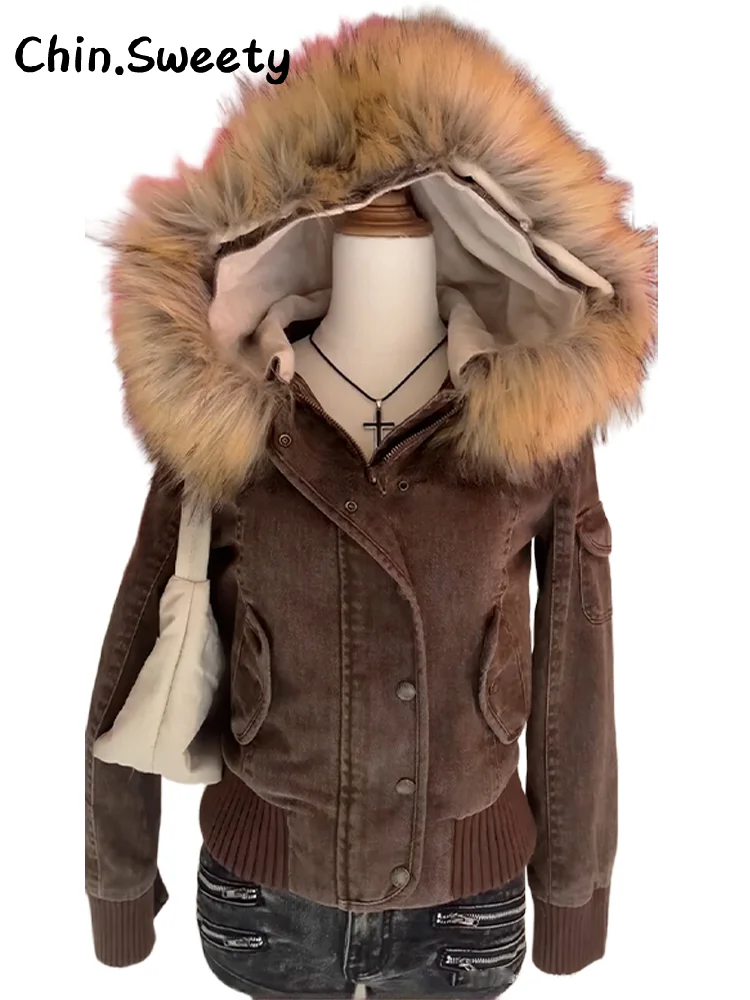 Рисунок 6 - Винтажные женские укороченные пальто с капюшоном