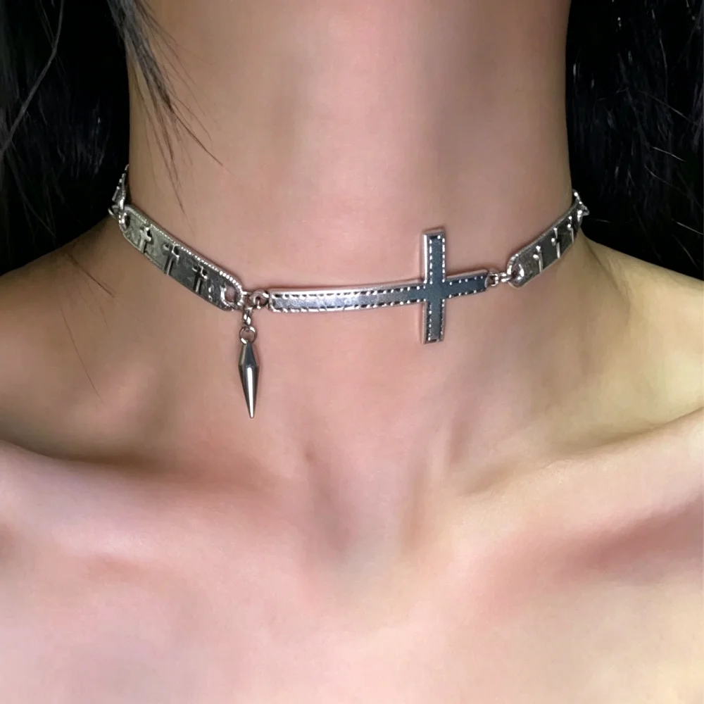 Punk Accessories Spliced Cross Rivet Necklace Grunge Rock Cool Accessories Cool Necklace Women Goth Korean Fashion Choker