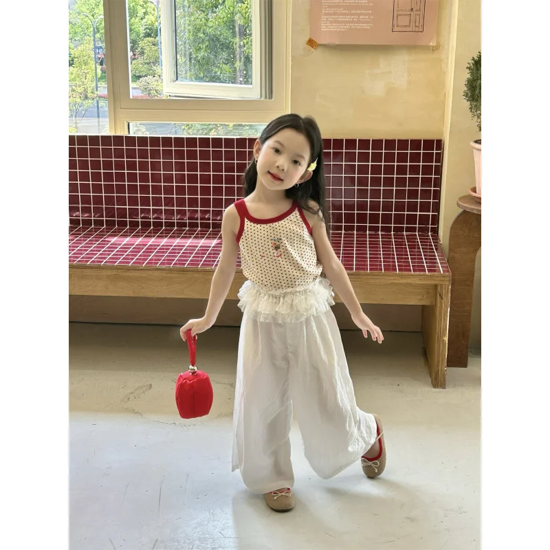 

2025Summer New Girls' Heart Strap Vest+Lace Trim Casual Pants Two-Piece Set for Baby Girls Fashionable Outfit