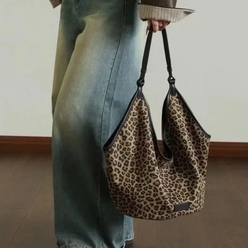 Sacola de leopardo vintage grande para mulheres, bolsa de ombro Y2K, moda coreana, estética, bolsas femininas para jovens, nova, 2024