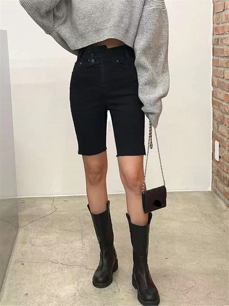 REALEFT 2023 New Summer High Waist Vintage Black Women Denim Half Pants Buttons Trimmings Casual Female  Pencil Jeans Trouses