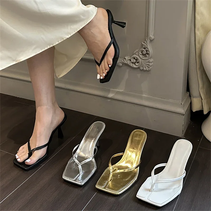 Eilyken الصيف أزياء مربع كليب تو شبشب نسائي صنادل سيدات رقيقة منخفضة الكعب عارضة الوجه يتخبط الأحذية