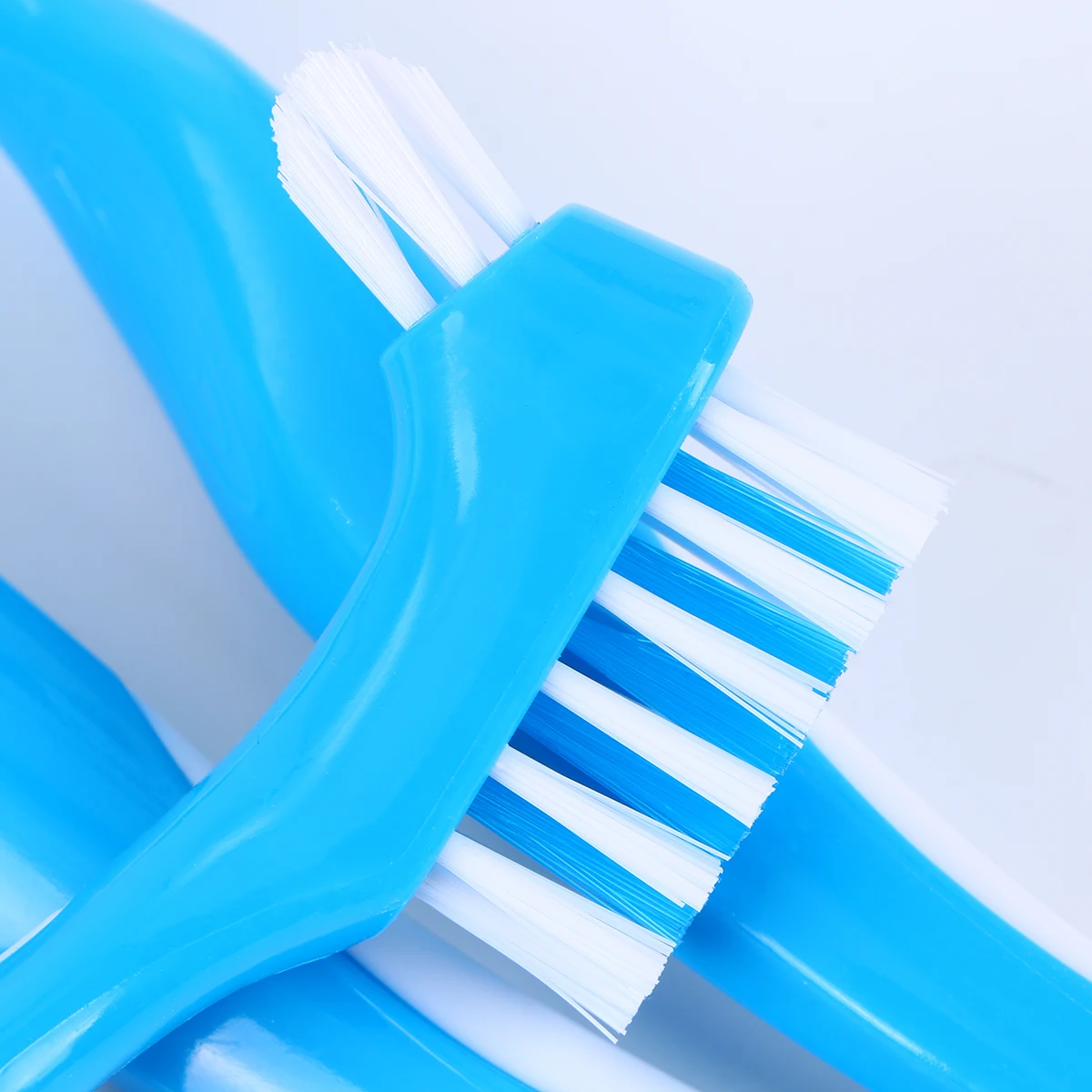 

3Pcs Denture Toothbrush Double Brush Head Anti-Slip Handle Durable False Teeth Cleaner Effective Denture Cleaning Brush