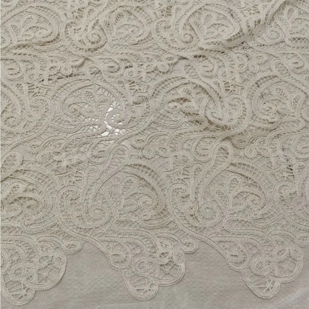 Cotton yarn diamond mesh base ivory embroideried clothing for woman dress apparel with geometric shape