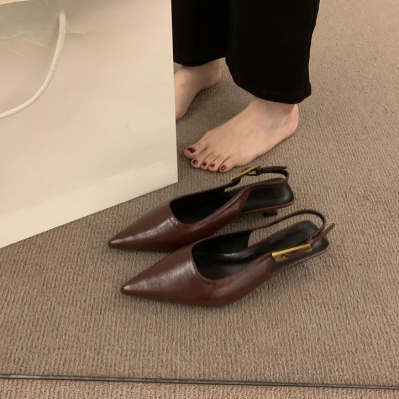 

Designer Luxury Summer Pointed Toe Women Sandals Fashion Singbacks Mules Shoes Ladies Elegant Low Heel Stripper Party Sandalias