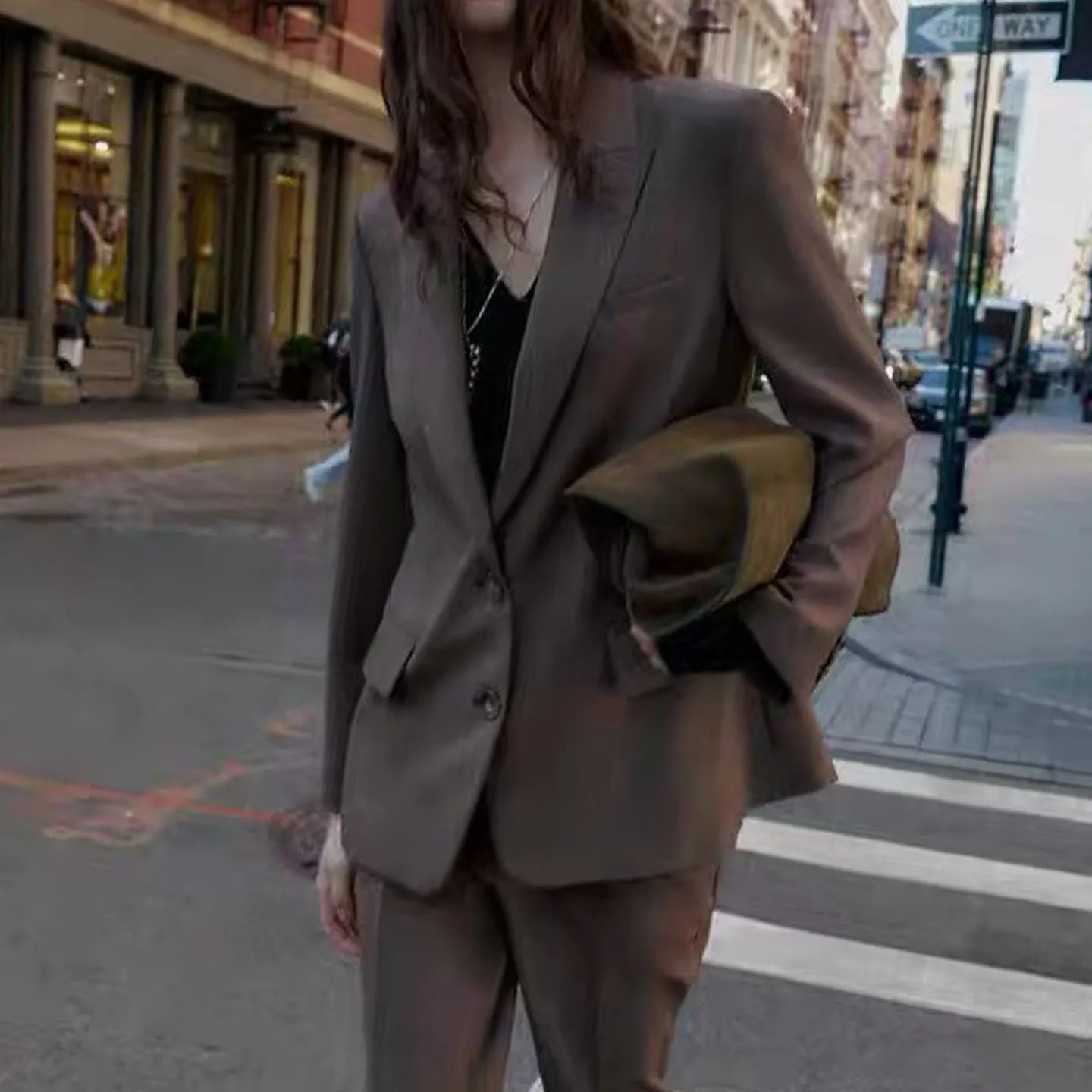 بدلة جايت عصرية بفتحة با للنساء لخريف 2025 Z ماركة طويلة Sve ملابس يومية رفيعة منتظمة صينية