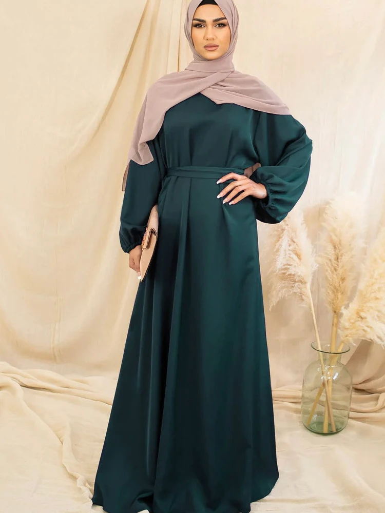 

Satin Abaya Side Pockets Muslim Dresses for Women Loose Simple Style Islam Clothes Dubai Hijabi Modest Outfit Ramadan (No Hijab)