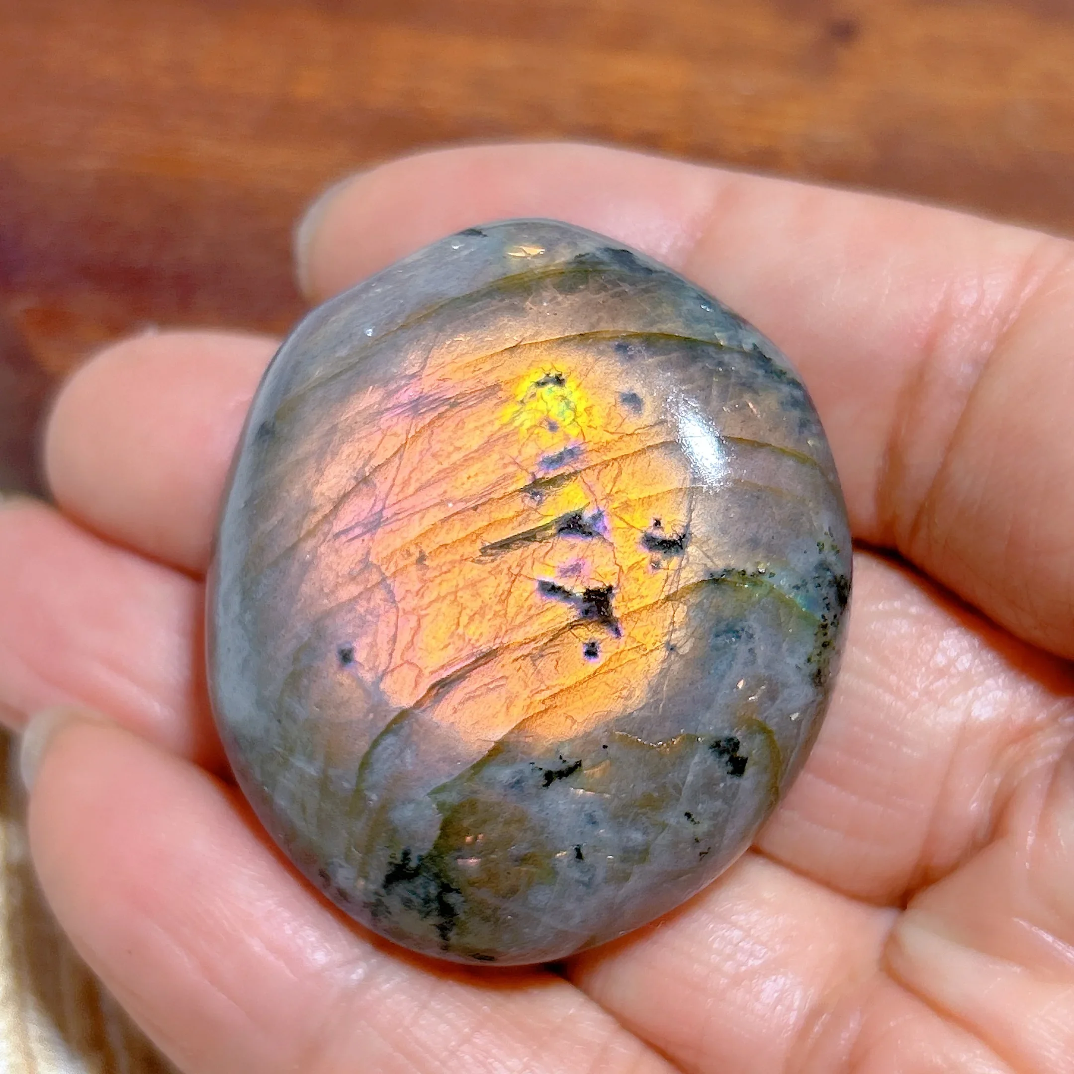 Natural Crystals Blue Purple Labradorite Palms Polished Colorful Flashy Gemstones Ore Mineral Home Decorations Room Decor Gifts