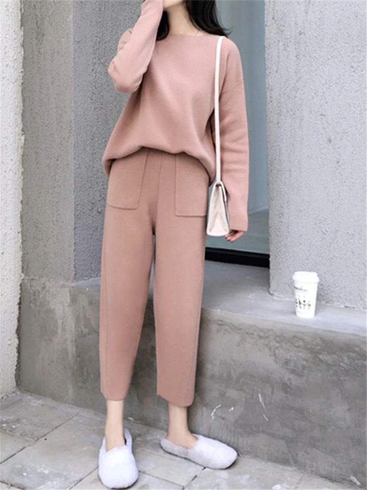 REALEFT 2 Pieces Women\'s Sets Warm Knitted Tracksuit 2022 New Autumn Winter O-Neck Sweater and Casual Harme Pants Pullover Suits