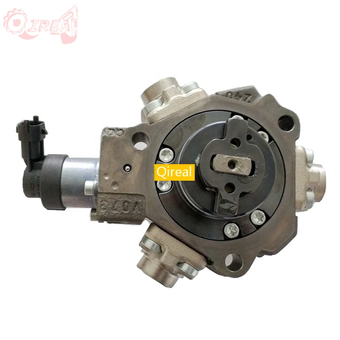 Fuel Injection Oil Pump 16700MA70D 0445010136 For Nissan ZD30 3.0D