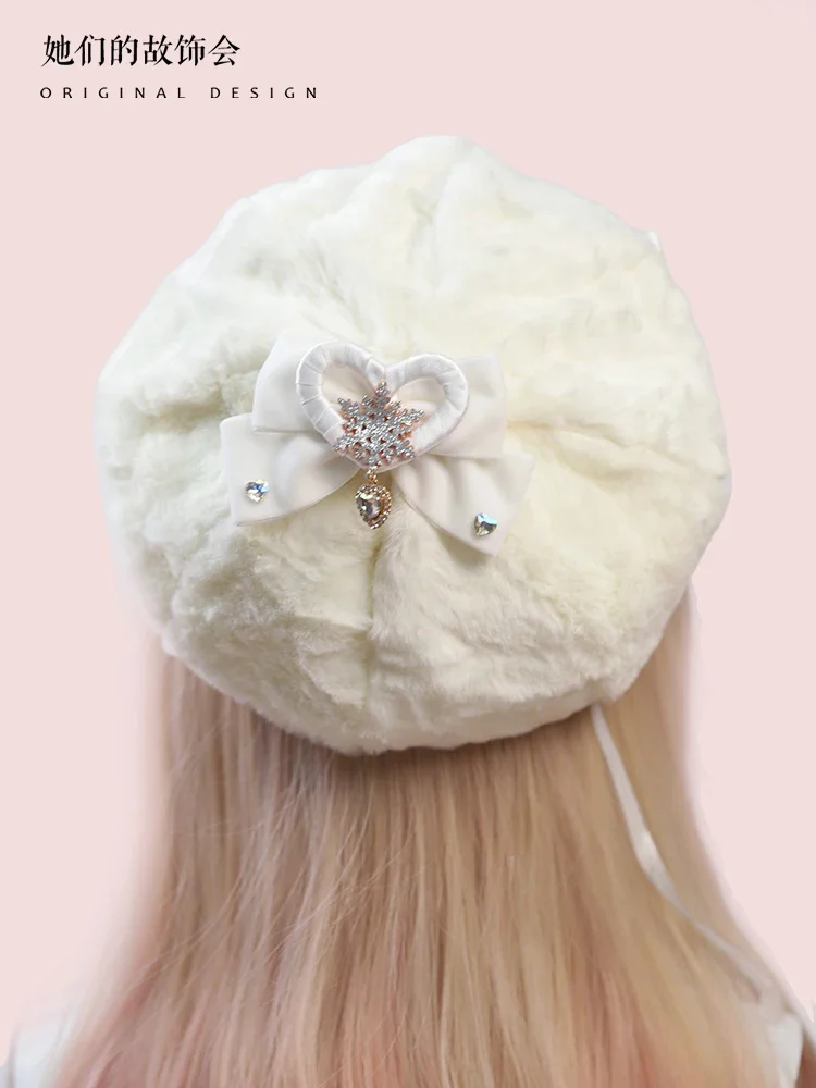 Autumn and Winter Elegant Pearl Plush Beret Japanese Style Handmade Lolita Snowflake Love Heart Bow Tie White Hat for Women Caps