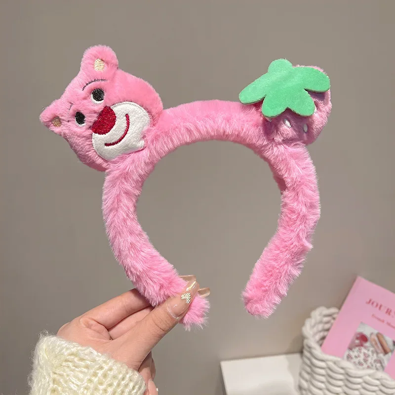 YHJ New Strawberry Bear Plush Hair Bands Autumn and Winter Non-slip Headband Cute Girls Hair Bands Korean Hair Accessories