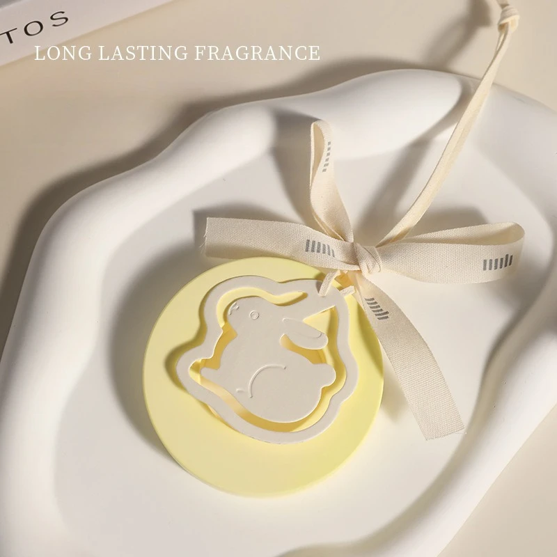 

Подарочная коробка для ароматерапии с изображением кролика, подвесной лист для домашнего аромата автомобиля, праздничный подарок, аксессуары и инструменты для украшения дома