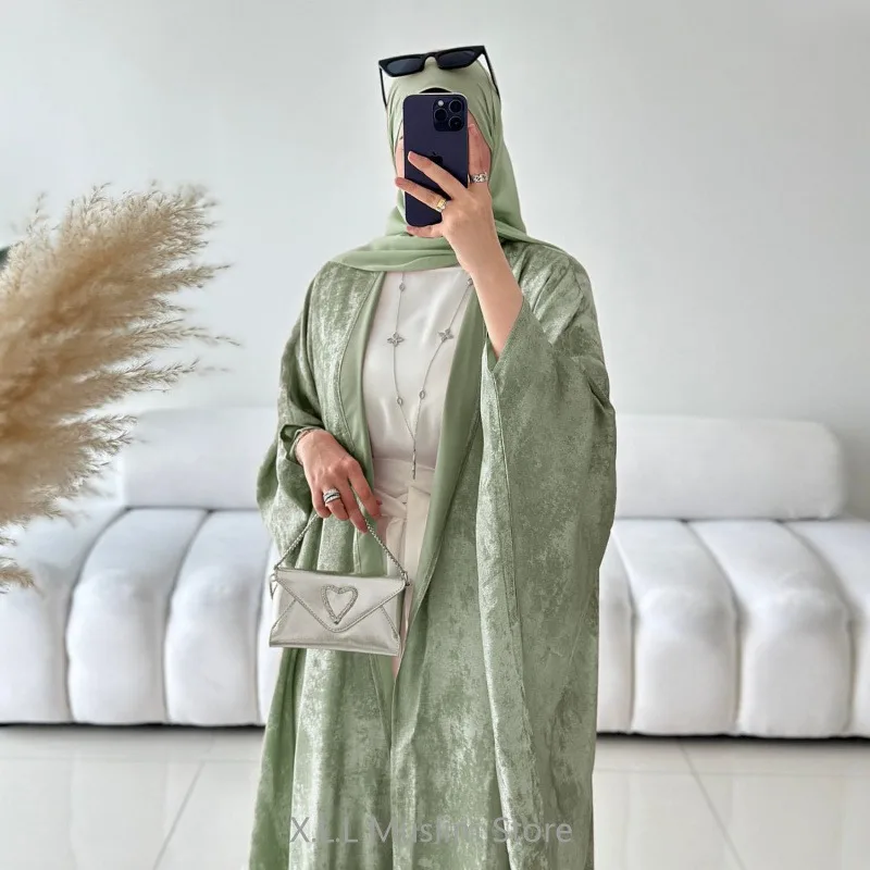 Opened Abaya Muslim Dress Shiny Batwing Satin Kimono Kebaya Kaftan Dubai 2024 Luxury Women's Prayer Garment Clothing Femme