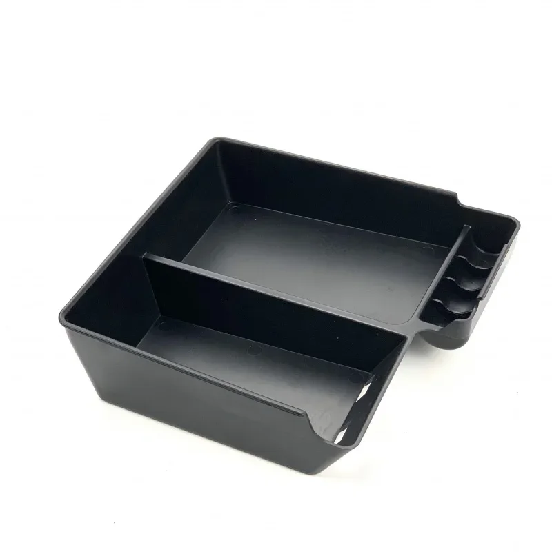 كونسول لينجن سيسانيا سارونج تانجان صينية ، بيميجانج ، موبيل بنيمبان ، بوسات سانداران ، 1 ، من من من من ؟