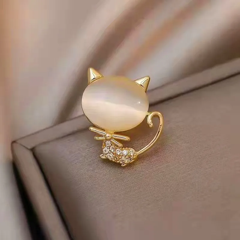 Cute Cat Brooches Temperament Opal Brooch Pin Chic Crystal Lapel Pin Collar Button Party Dress Suit Women Protection Buckle